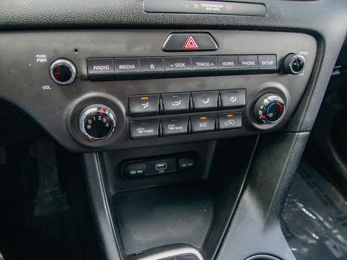 Used 2022 Kia Sportage LX AWD/4WD image 18