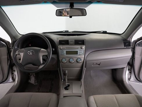 Used 2009 Toyota Camry FWD image 15