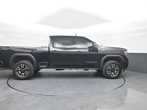 Used 2021 GMC Sierra 2500 AT4 w/ AT4 Premium Plus Package AWD/4WD image 9