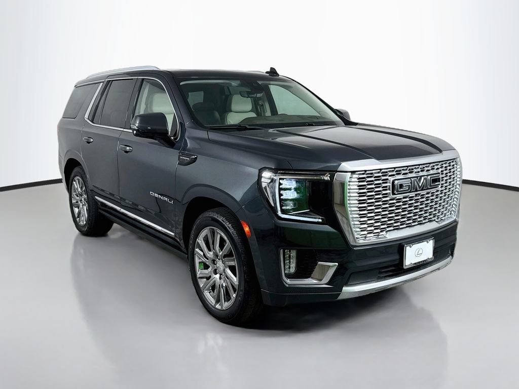 Used 2021 GMC Yukon Denali w/ Denali Ultimate Package AWD/4WD image 3