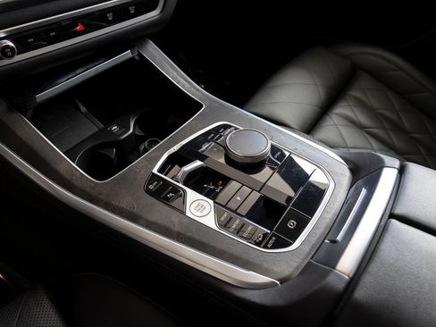 Used 2024 BMW X5 xDrive40i w/ Premium Package AWD/4WD image 18