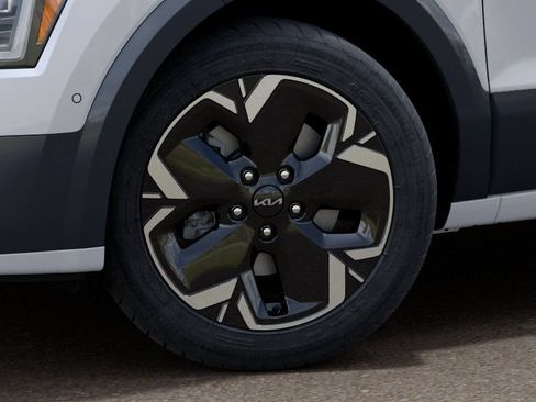 New 2026 Kia Niro Wave w/ Wave Preserve Package FWD image 9