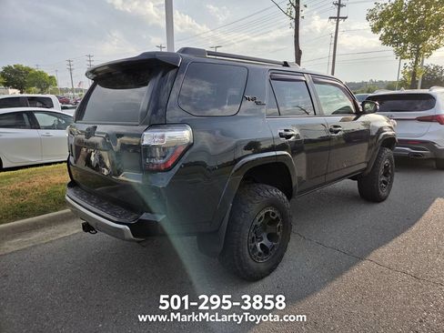 Used 2021 Toyota 4Runner TRD Off-Road Premium AWD/4WD image 4