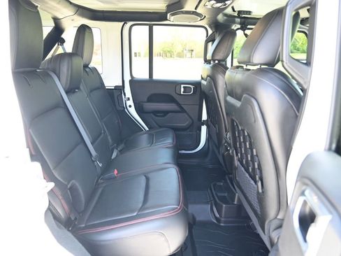 Used 2022 Jeep Wrangler Unlimited Rubicon w/ Steel Bumper Group AWD/4WD image 28