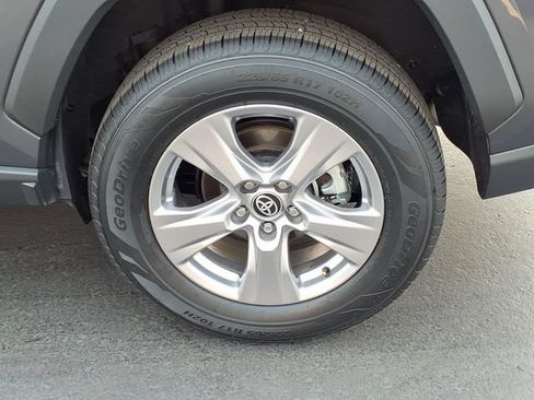 Certified 2025 Toyota RAV4 XLE AWD/4WD image 7