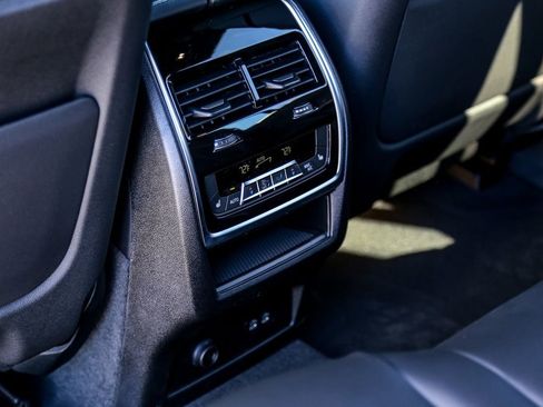 New 2026 BMW X7 xDrive40i w/ Executive Package image 23