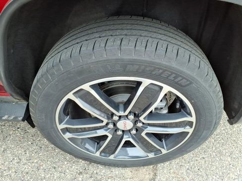Used 2023 GMC Acadia SLT w/ Preferred Package AWD/4WD image 21