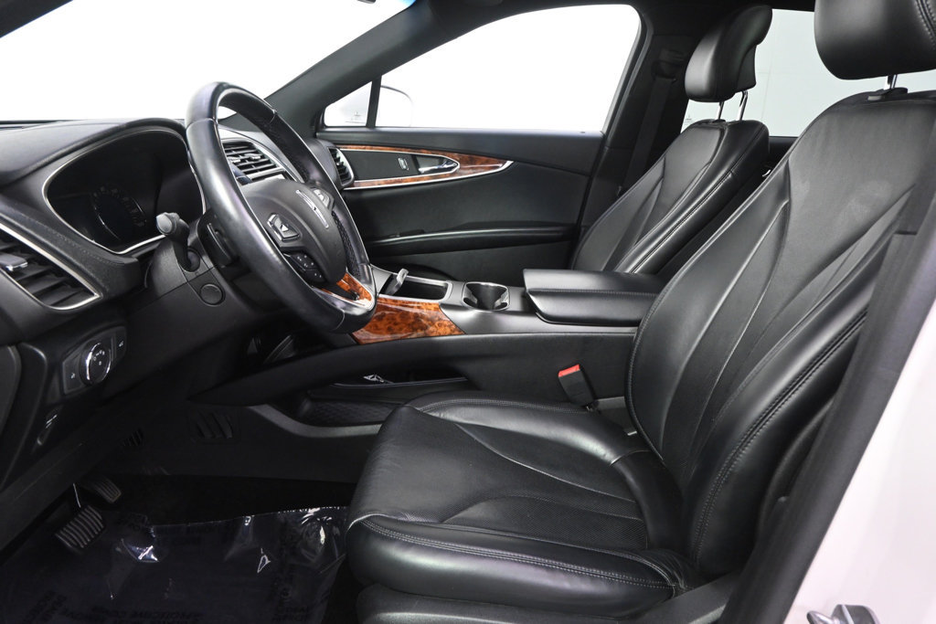 Used 2018 Lincoln MKX Reserve AWD/4WD image 13