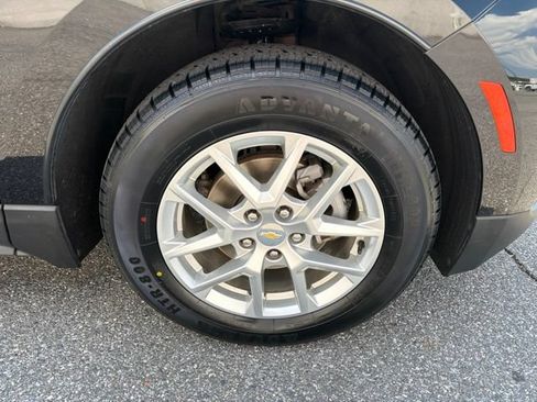 Used 2022 Chevrolet Equinox LT FWD image 26