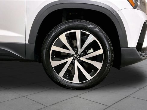 Used 2022 Volkswagen Taos SE AWD/4WD image 10