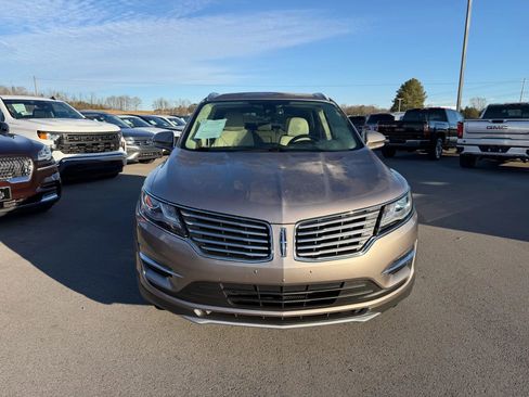 Used 2018 Lincoln MKC Select w/ Select Plus Package image 19