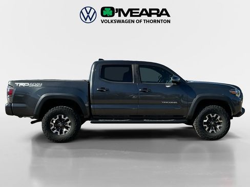 Used 2020 Toyota Tacoma TRD Off-Road w/ Technology Package AWD/4WD image 6