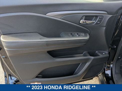 Used 2023 Honda Ridgeline RTL-E image 10