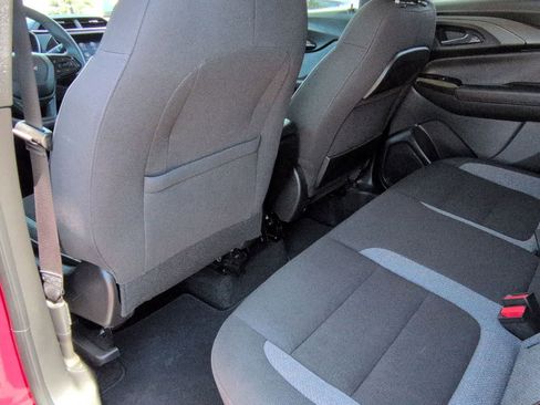 Used 2021 Chevrolet TrailBlazer LT w/ Convenience Package FWD image 18
