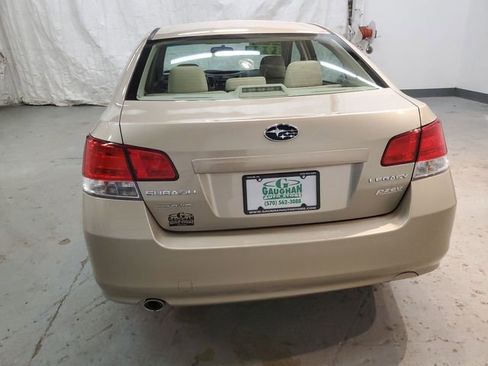 Used 2010 Subaru Legacy 2.5i Premium image 5