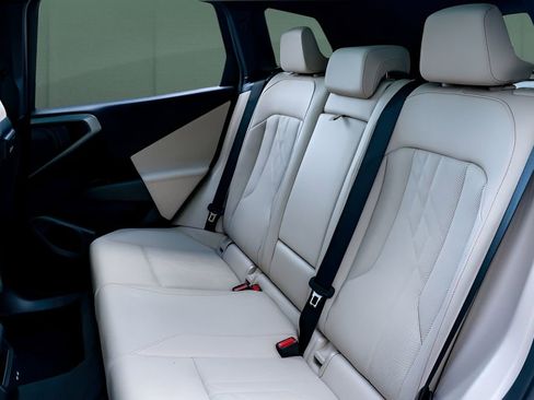 Used 2025 BMW X3 xDrive30i image 25