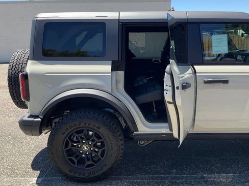 Used 2026 Ford Bronco Badlands AWD/4WD image 27