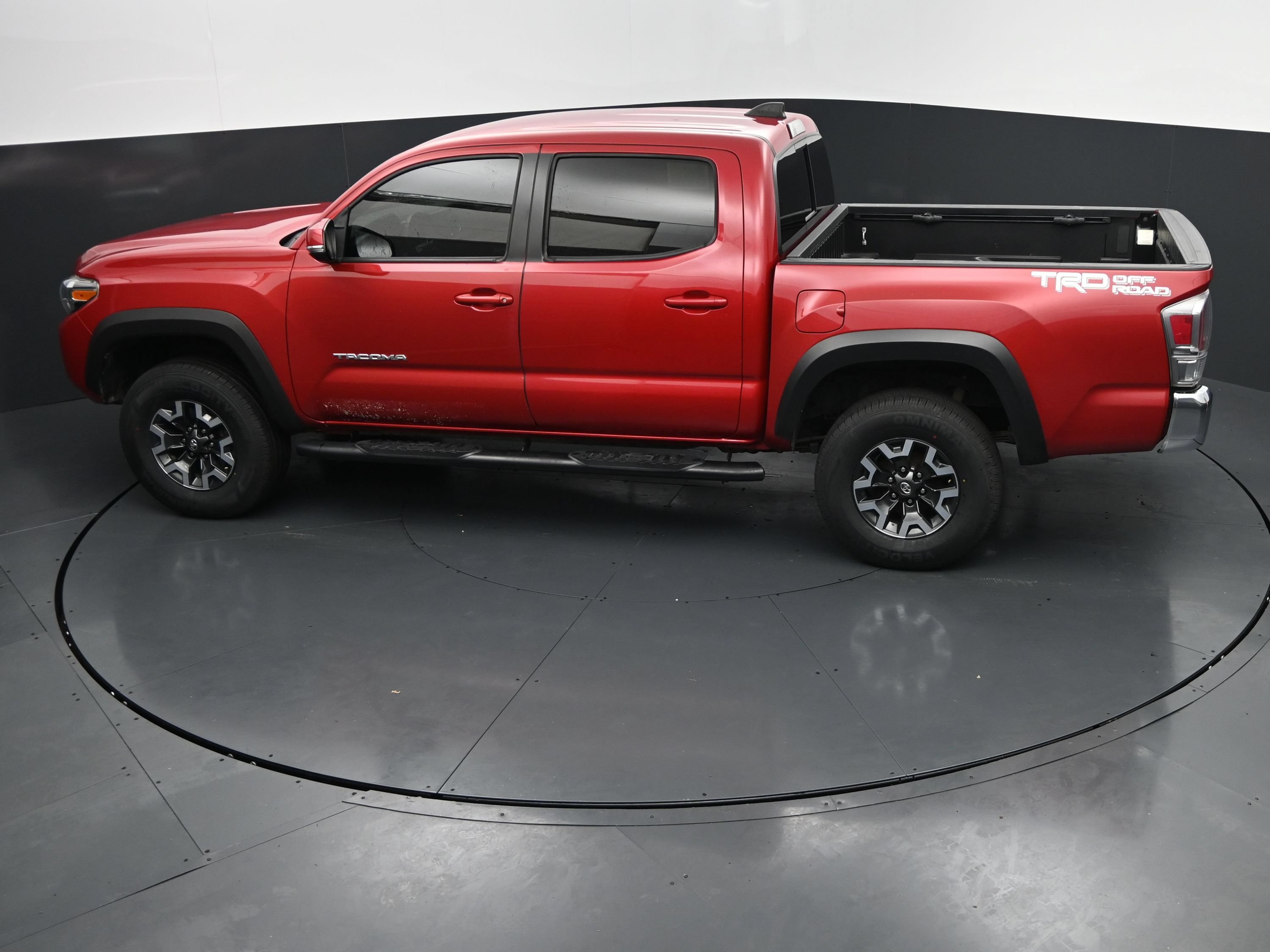 Used 2021 Toyota Tacoma TRD Off-Road RWD image 27