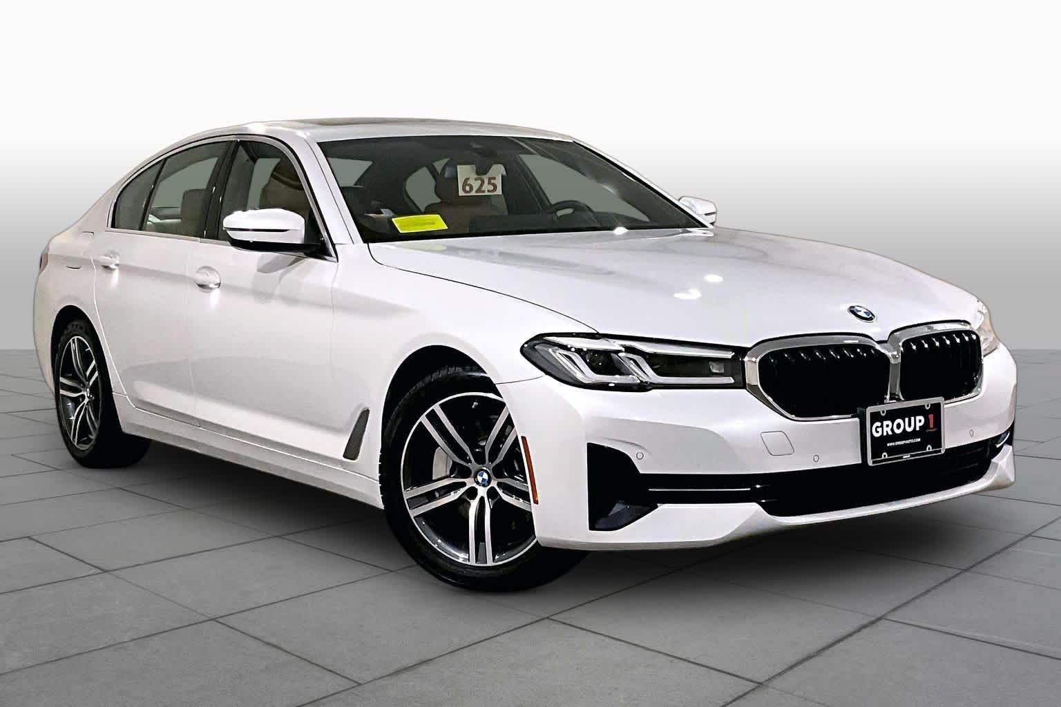 Used 2023 BMW 530i xDrive w/ Premium Package AWD/4WD image 2