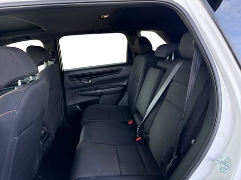 Used 2025 Honda CR-V Sport image 11