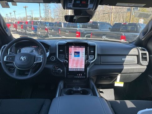 New 2026 RAM 1500 Big Horn AWD/4WD image 14