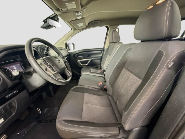 Used 2022 Nissan Titan SV RWD image 21