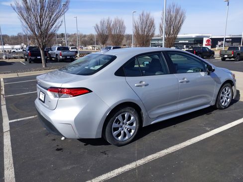 Certified 2023 Toyota Corolla LE image 10