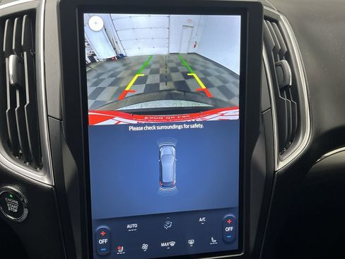 Certified 2024 Ford Edge Titanium image 5