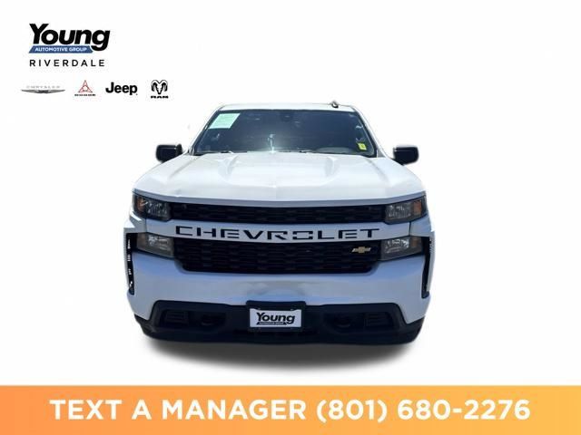 Used 2022 Chevrolet Silverado 1500 Custom w/ Safety Confidence Package AWD/4WD image 2