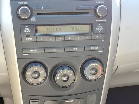 Used 2012 Toyota Corolla L image 6