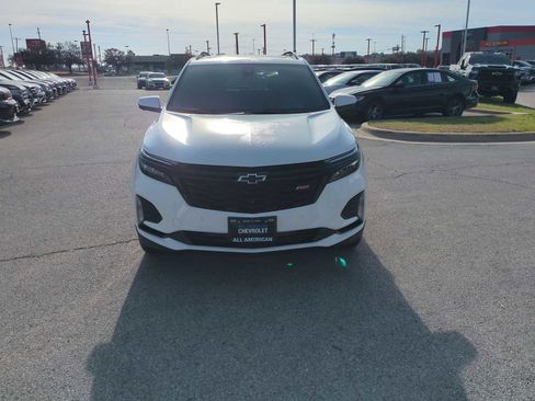 Used 2024 Chevrolet Equinox RS w/ RS Leather Package image 3