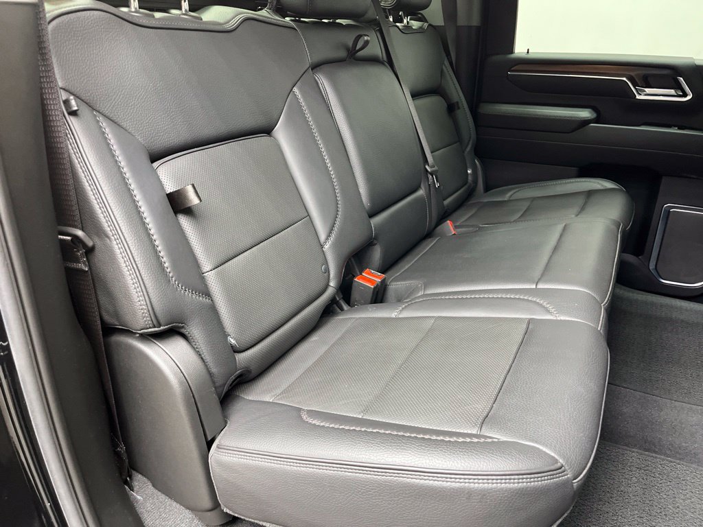 Used 2024 GMC Sierra 2500 Denali w/ Denali Reserve Package AWD/4WD image 22