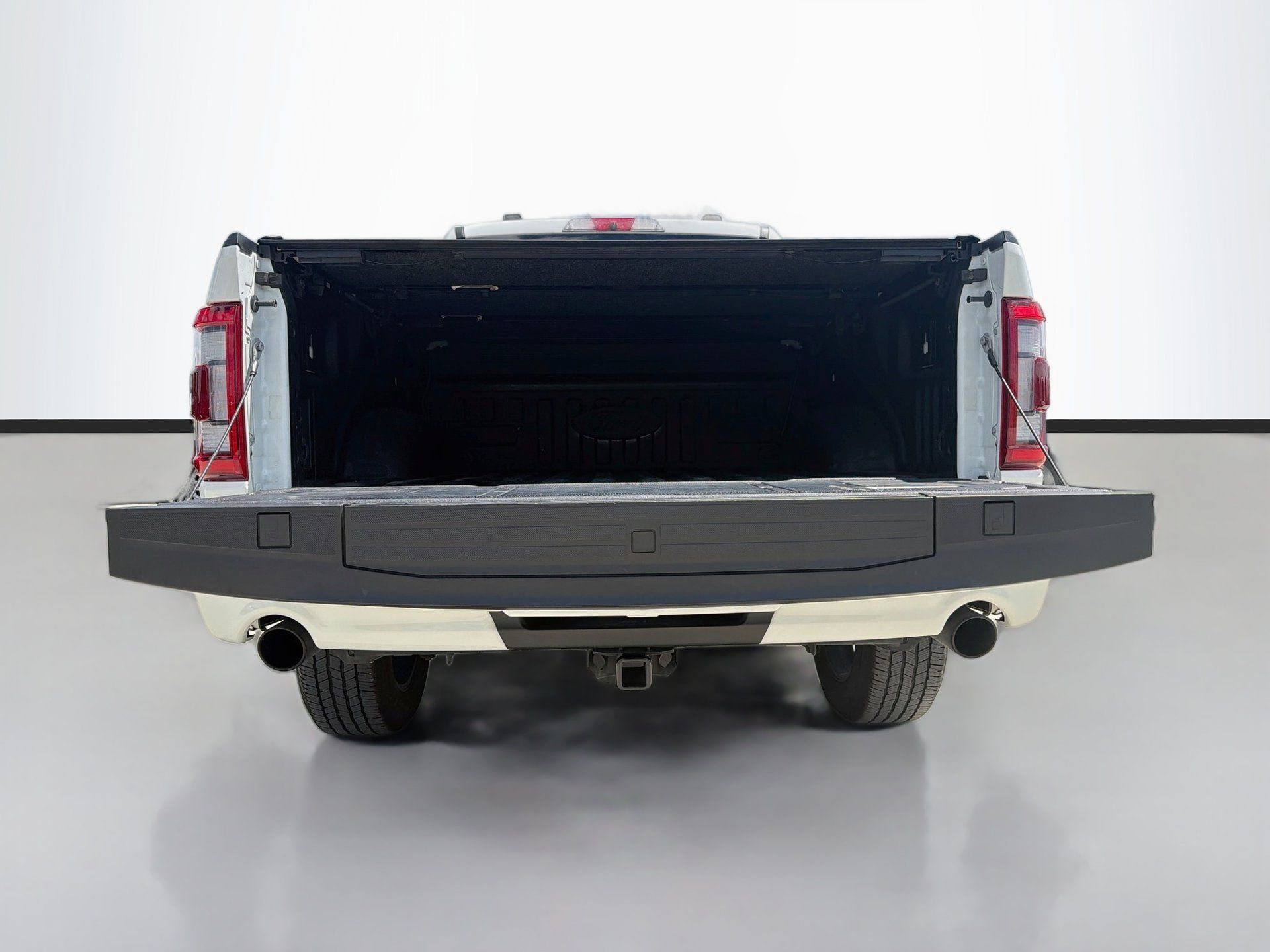 Certified 2022 Ford F150 Platinum w/ Equipment Group 701A High AWD/4WD image 33