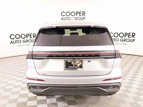New 2026 Lincoln Nautilus Premier w/ Jet Appearance Package AWD/4WD image 21