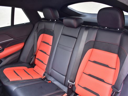 Used 2021 Mercedes-Benz GLE 53 AMG 4MATIC w/ AMG Night Package image 24