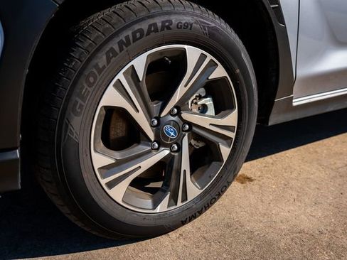 Certified 2025 Subaru Crosstrek 2.0i Premium image 14