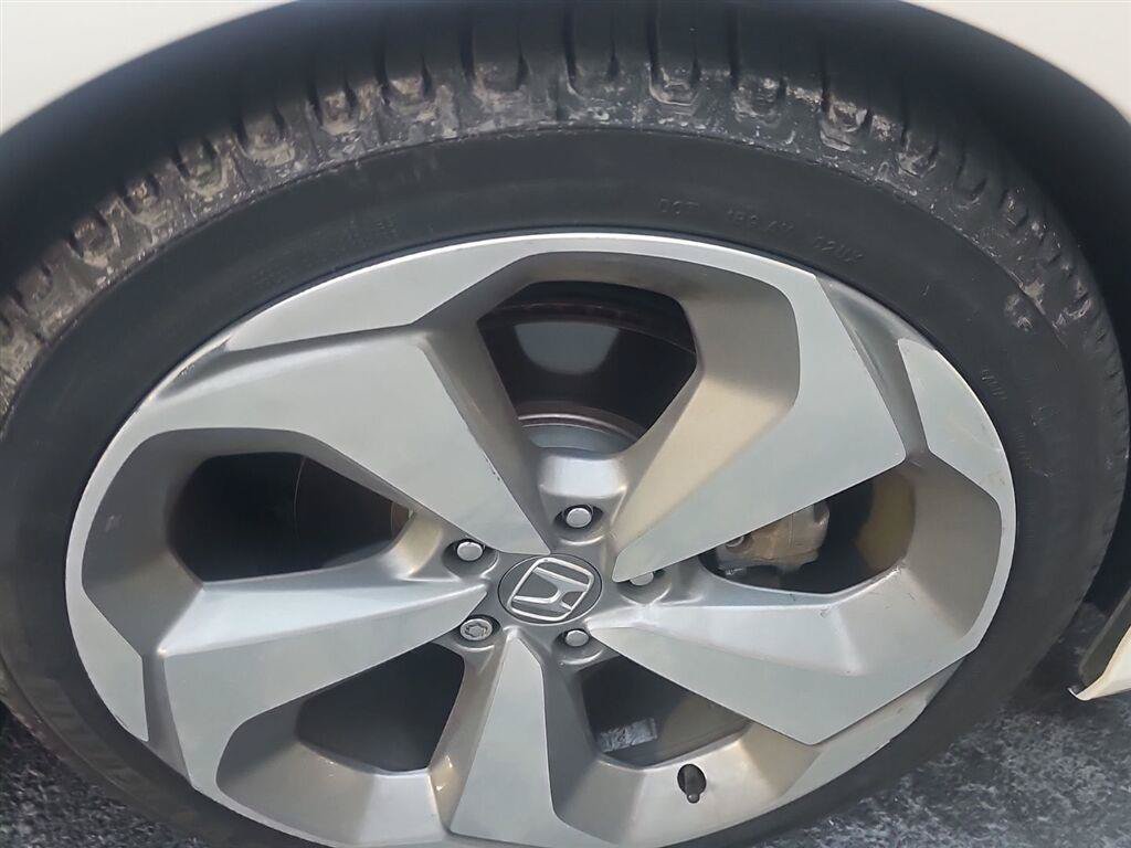 Used 2018 Honda Accord Touring image 5