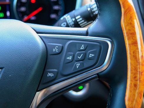 Used 2024 Chevrolet Equinox Premier FWD image 13