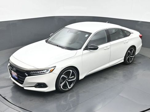Certified 2022 Honda Accord Sport image 29