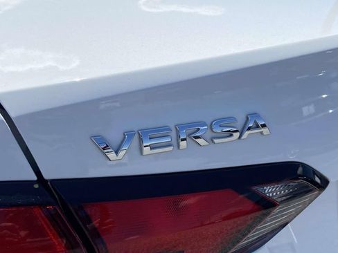 Used 2024 Nissan Versa S w/ Electronics Package FWD image 11