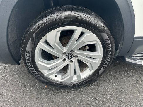 Used 2021 Volkswagen Atlas SE image 6