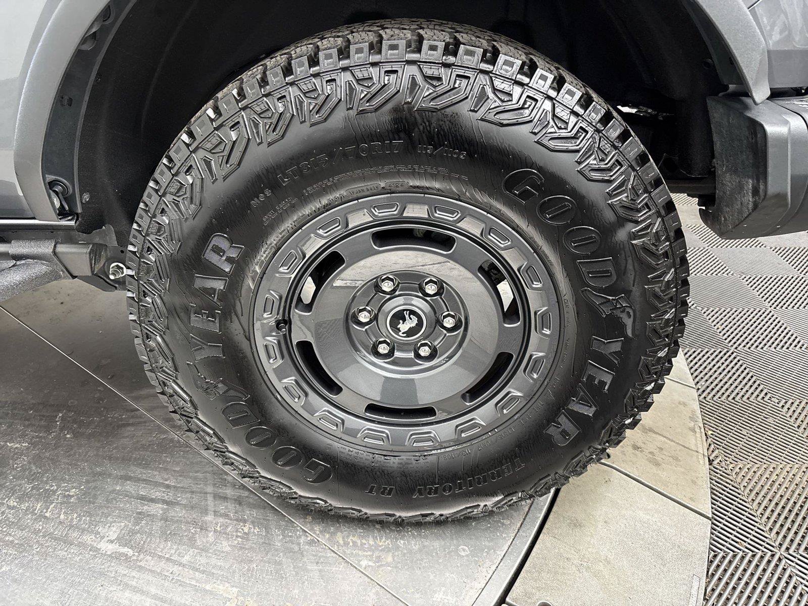 Used 2025 Ford Bronco Badlands AWD/4WD image 27