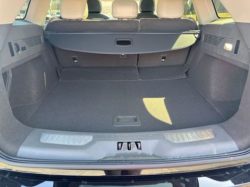 Used 2025 Lincoln Nautilus Reserve image 30