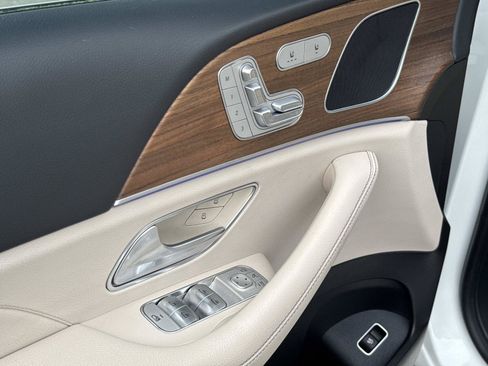Certified 2025 Mercedes-Benz GLE 350 4MATIC image 20