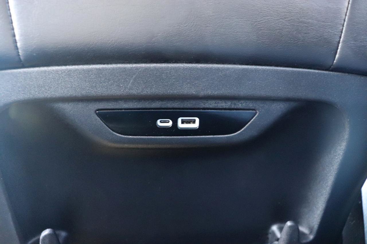 Used 2027 Chrysler Pacifica Select FWD image 24