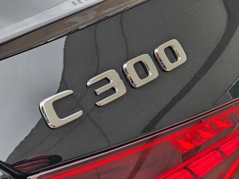 Used 2025 Mercedes-Benz C 300 Sedan image 29