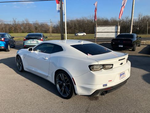Used 2019 Chevrolet Camaro LT w/ RS Package image 5