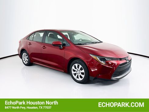 Used 2024 Toyota Corolla LE image 1