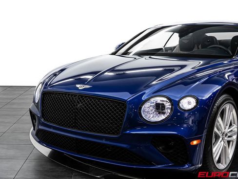Used 2022 Bentley Continental GT AWD/4WD image 11