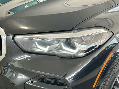 Used 2023 BMW X5 xDrive40i w/ M Sport Package AWD/4WD image 28